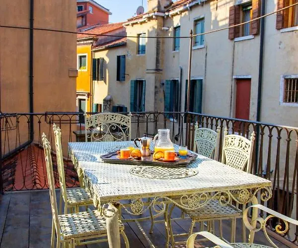 Апартаменты La Terrazza Di San Marco - Luxury Венеция